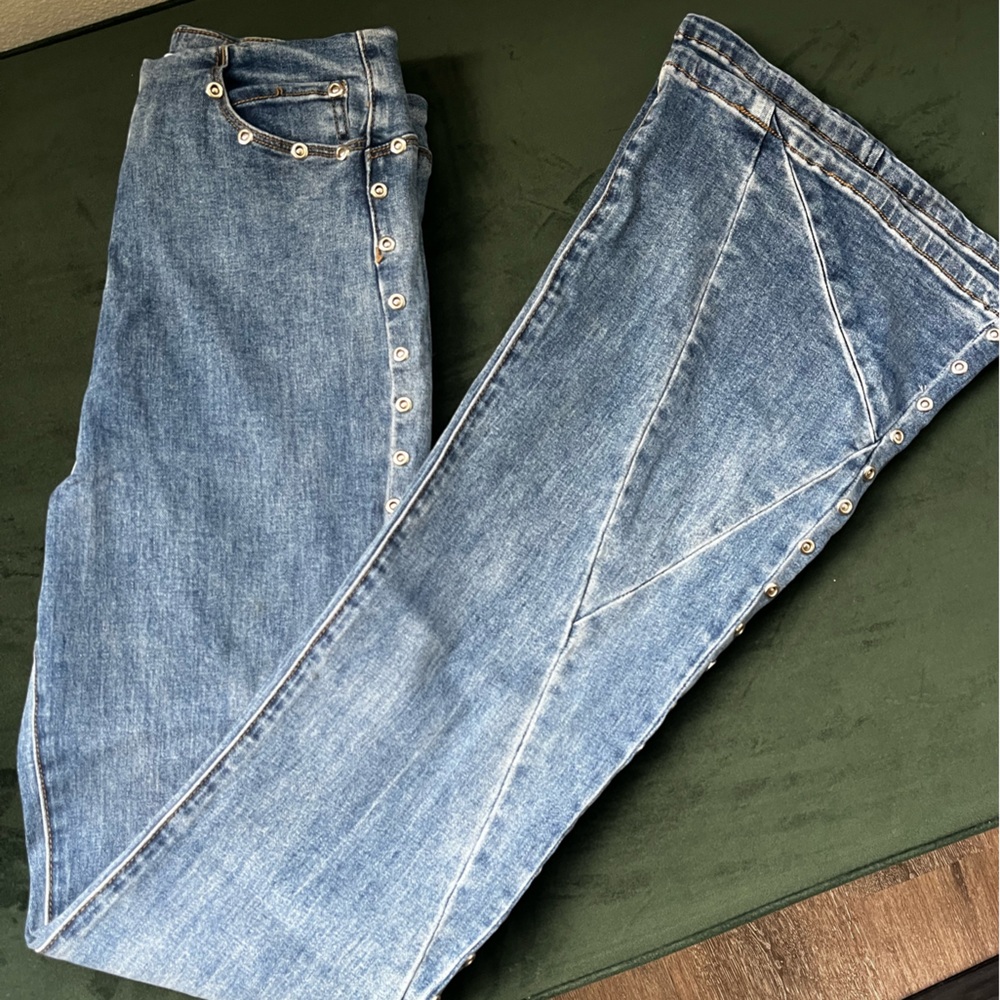 I.AM.GIA Tommie Flare Jeans Women’s Small Blue Eyelet Y2K - Picture 5 of 11